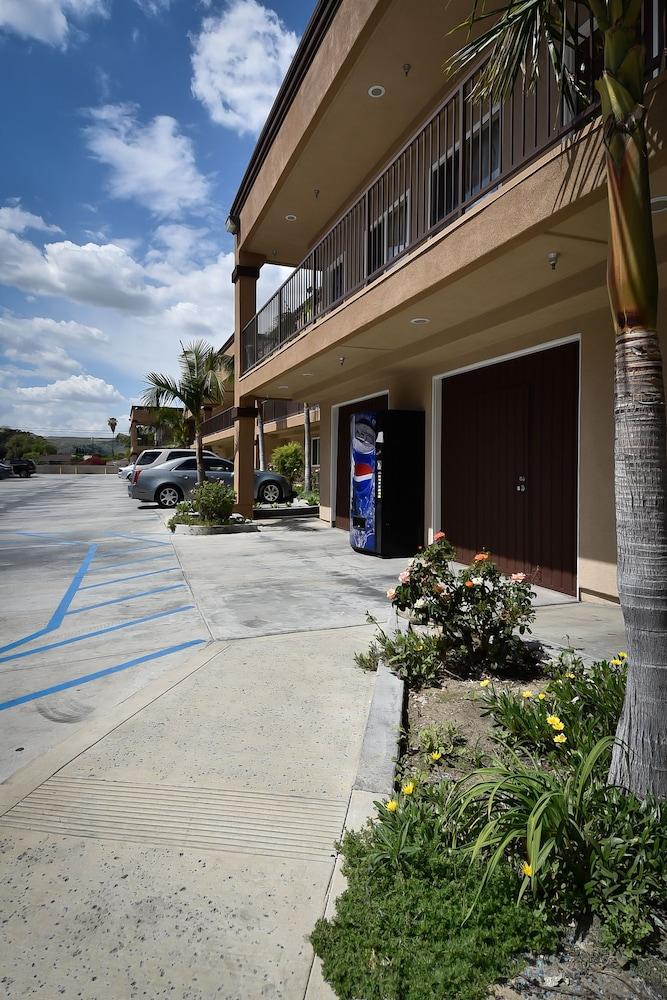 Vagabond Inn Hacienda Heights Exterior foto